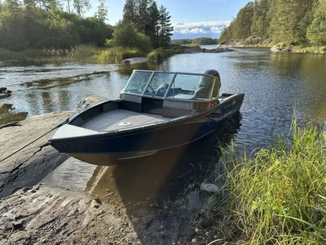 Лодка Albakore 560 Fish c YAMAHA F175 AETX
