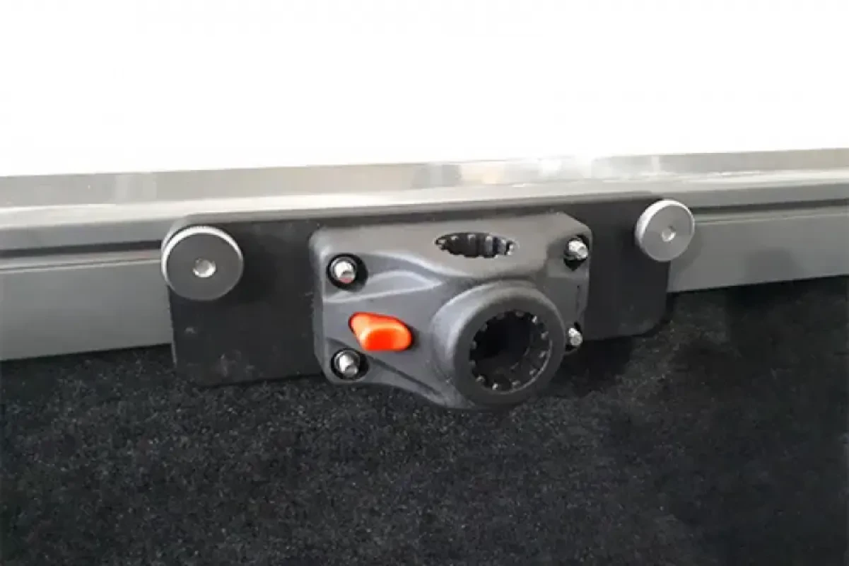 Опция VOLZHANKA: Держатель спининга на подвижной площадке