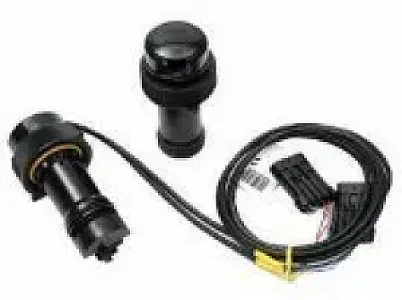 Вставка датчика глубины/скорости/температуры - через корпус 8M6001946