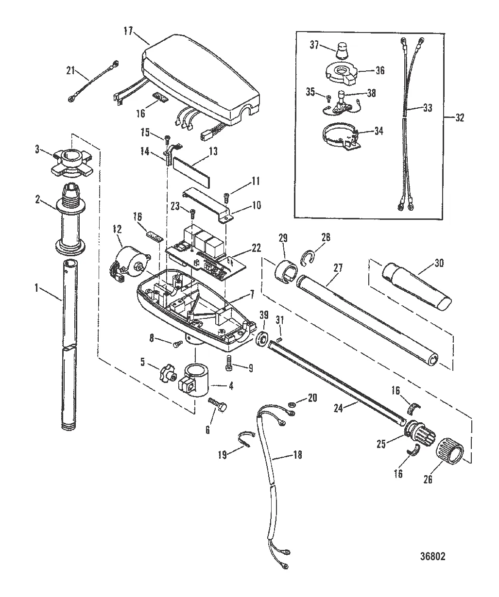 ВЕДУЩИЙ ВАЛ И КОРПУС БЛОКА УПРАВЛЕНИЯ (Транец/палуба)