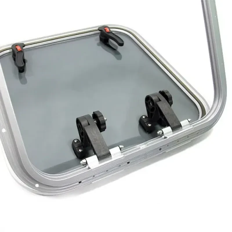 Техномарин Люк палубный распашной Альбатрос 650x650