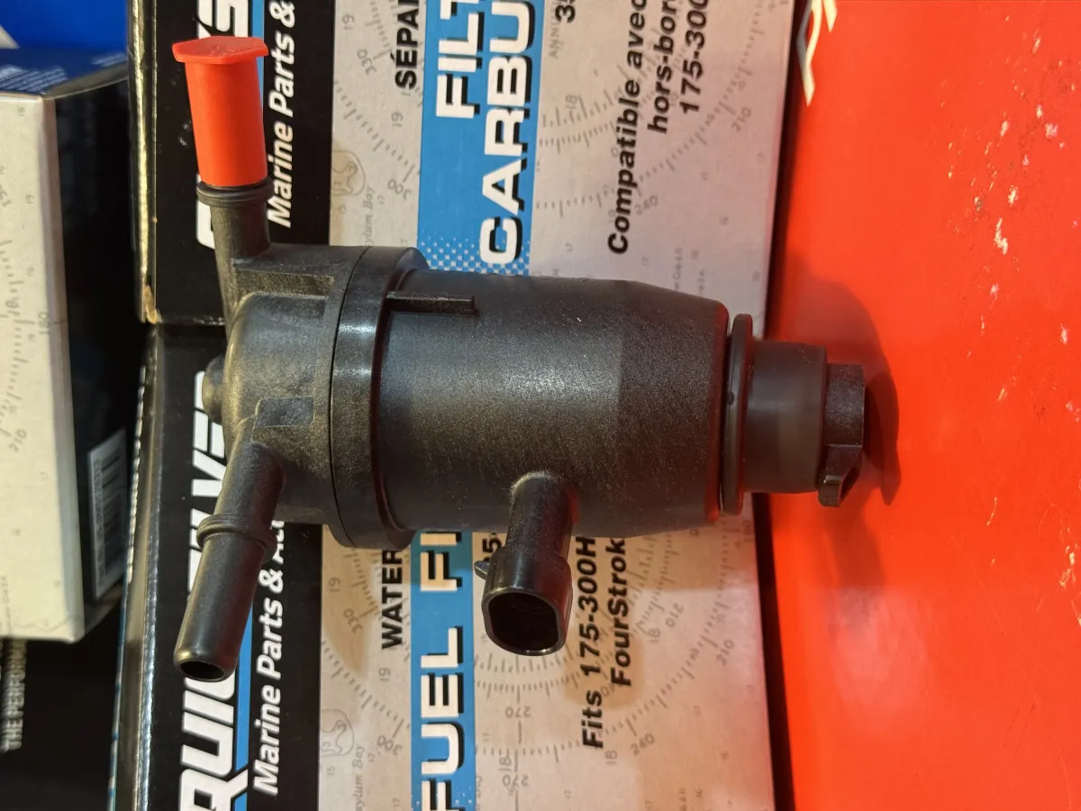 8M0106635 Фильтр топливный для MERCURY 175-300 V6 (3.4L) и V8 (4.6L) Quicksilver