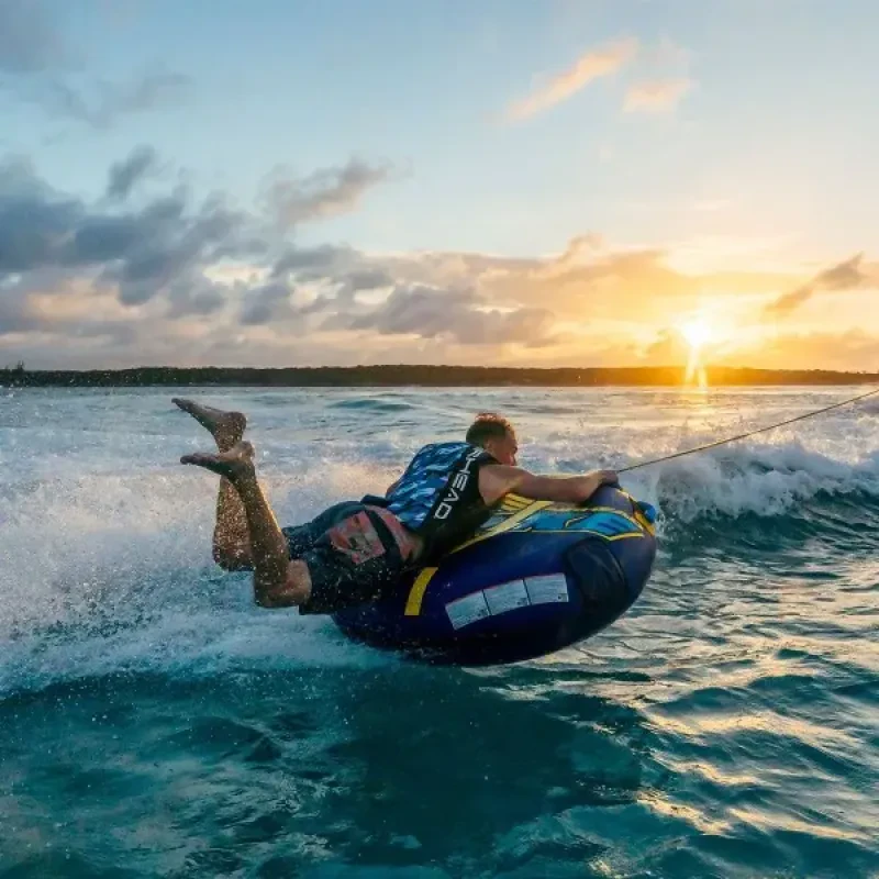 Kwik Tek Водная ватрушка Strike 23