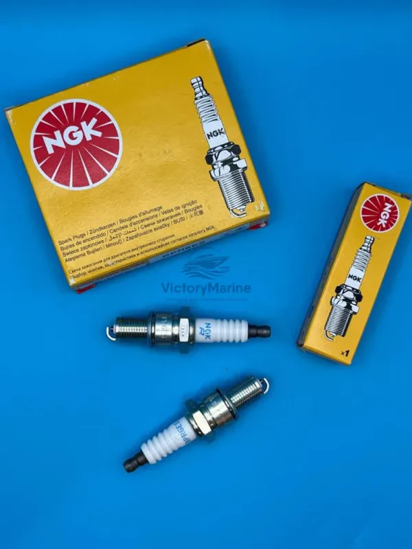 Свеча зажигания BPR6ES Mercruiser 8.2L