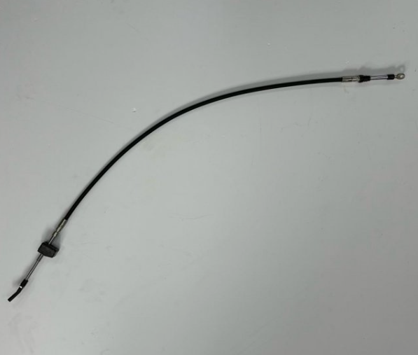 8M0151161 Тросик газа 20efi