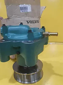 3830046 Насос охлаждающей жидкости для VOLVO PENTA TAD/TWD 124xxx/125xxx (оригинал)
