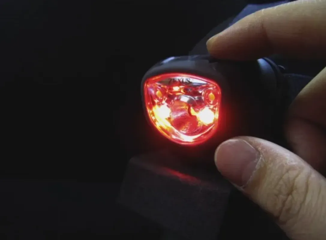 Fuji Toki Co. Налобный фонарь Zexus  -
