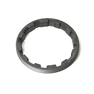 Гайка корпуса подшипников гребного вала Yamaha 664-45384-00