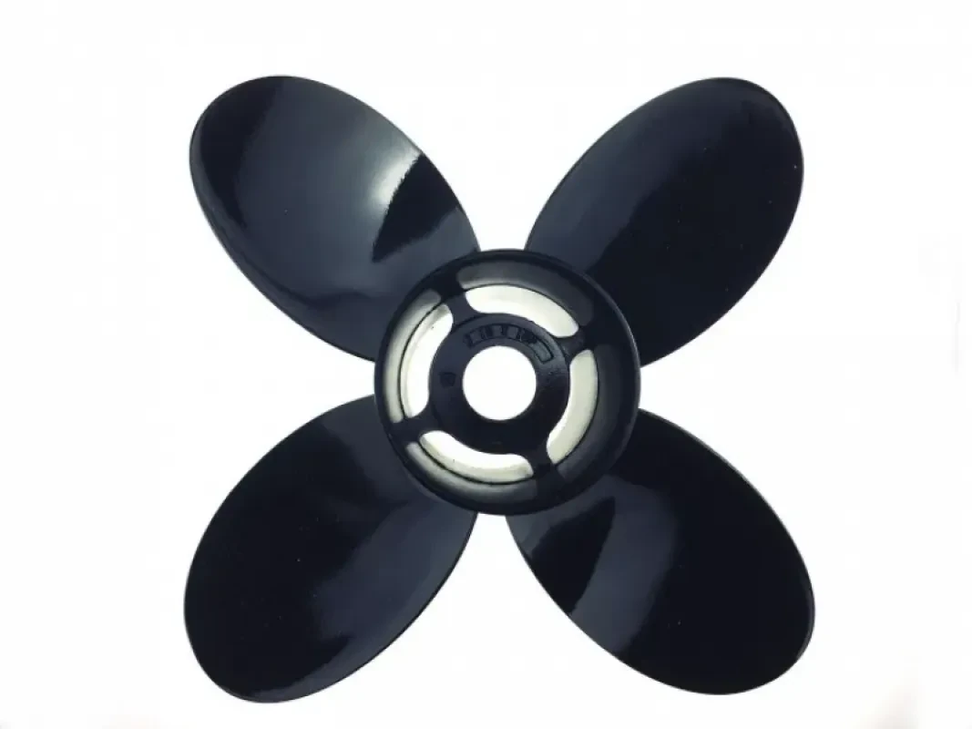 Гребной винт MERCURY ALPHA4 диаметр 15, шаг 16