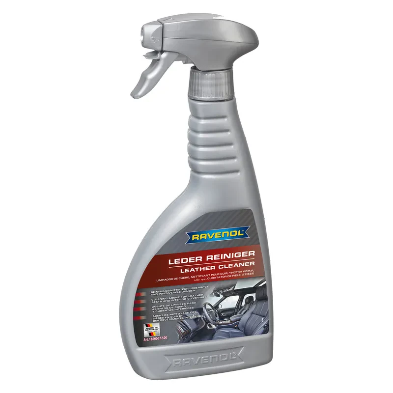 Очиститель кожи RAVENOL Leder Reiniger (0,5 литра)