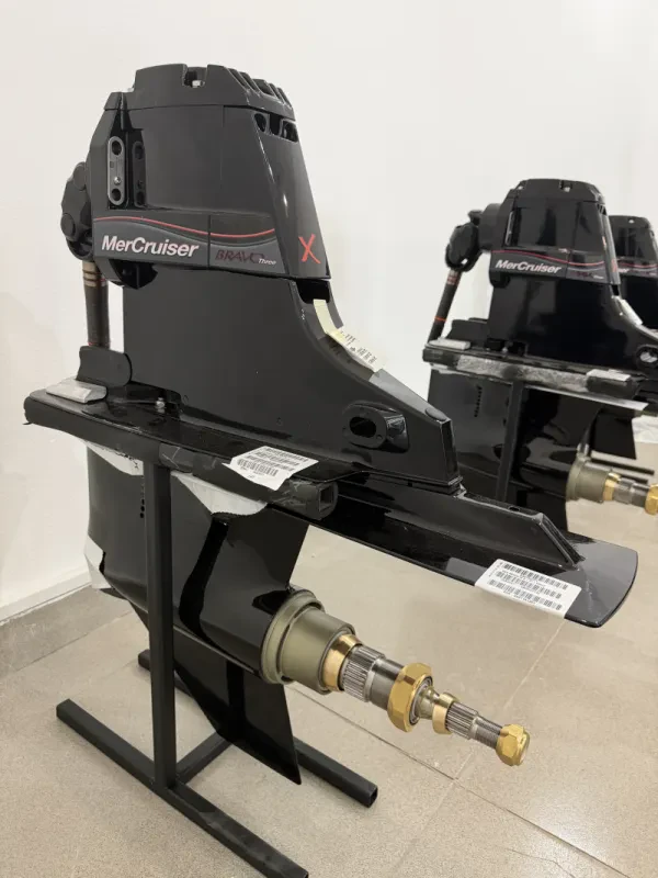 Mercury Marine Поворотно-откидная колонка Mercruiser Bravo III X 1.81 5447400TT