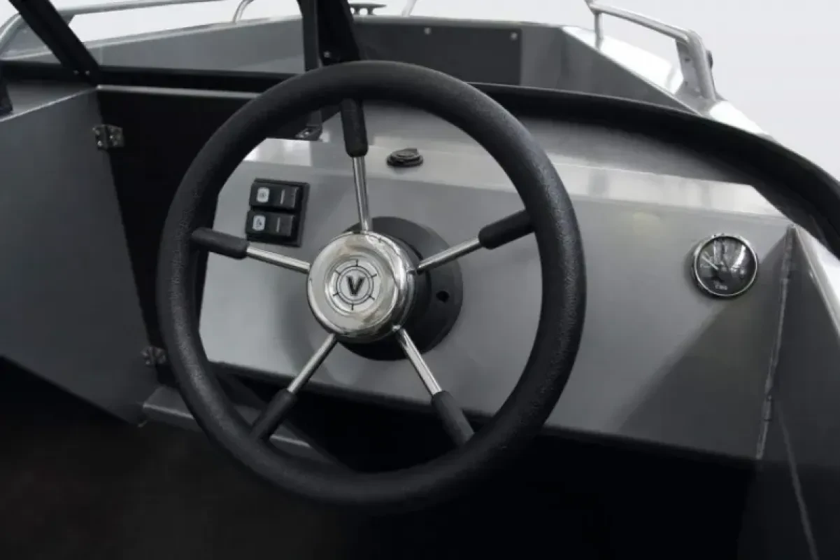 Vboats VOLZHANKA 51 BOWRIDER