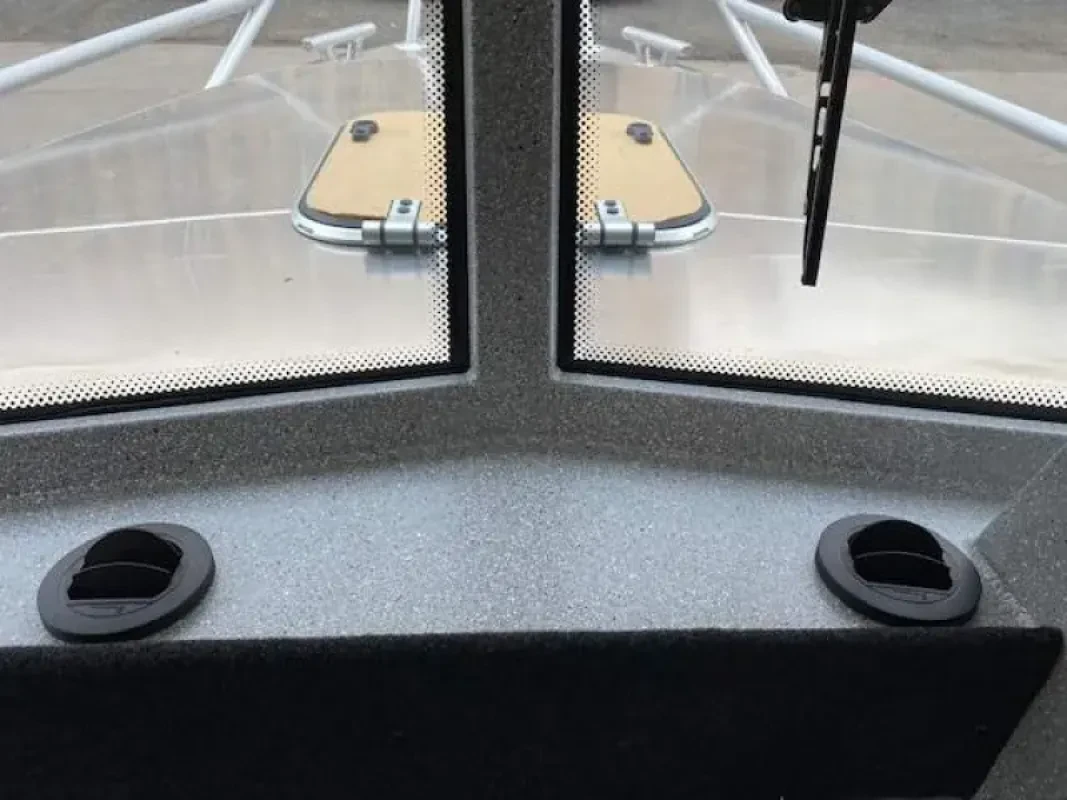 Vboats Лодка "VOYAGER 700 Cabin"