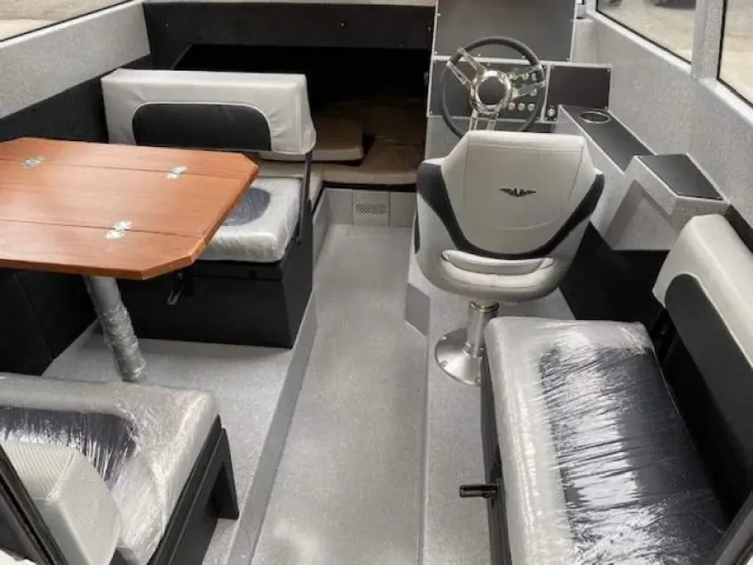 Vboats Лодка "VOYAGER 700 Cabin"