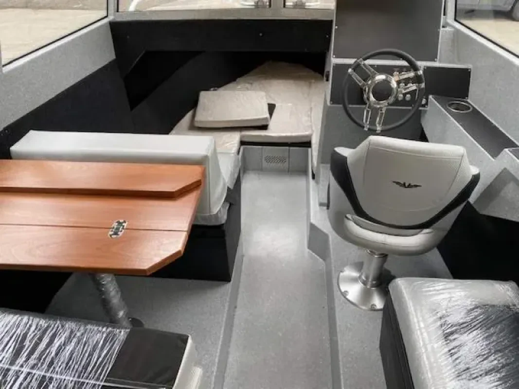 Vboats Лодка "VOYAGER 700 Cabin"