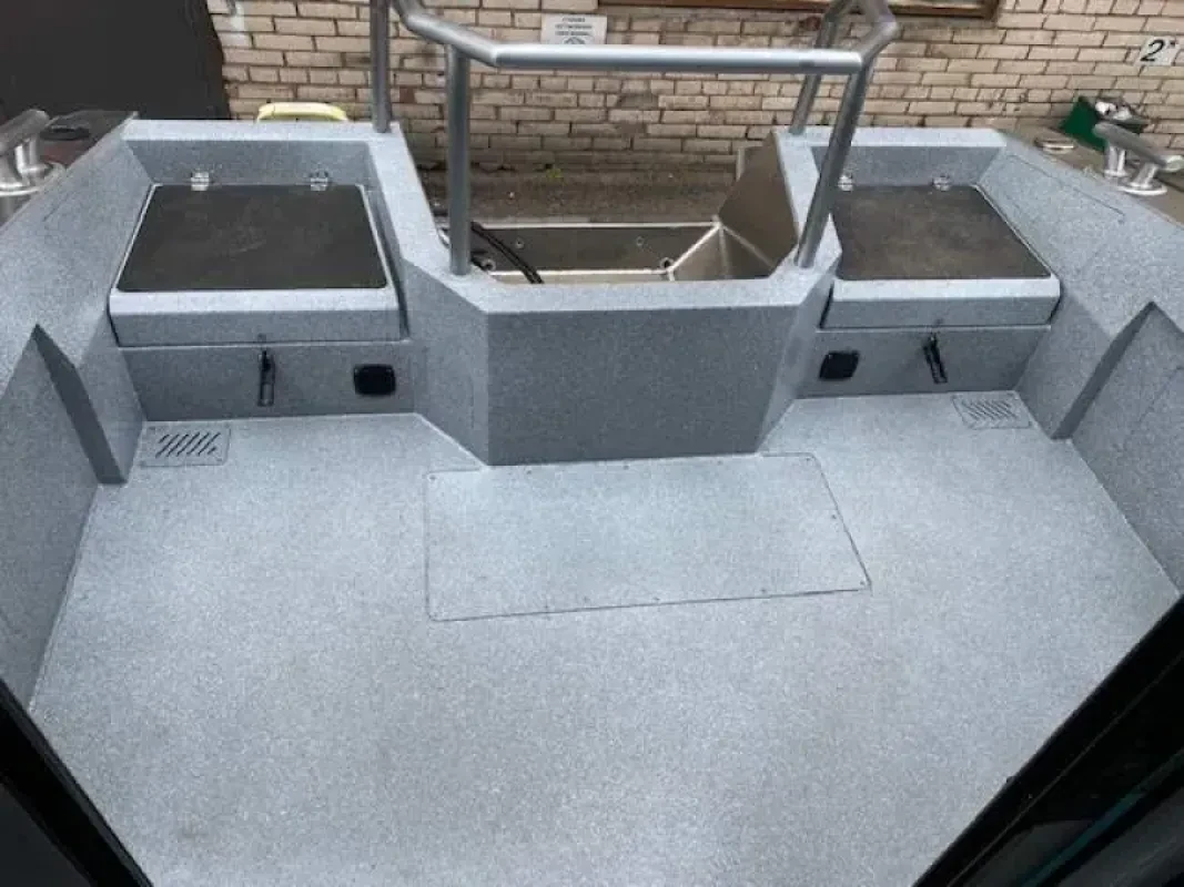 Vboats Лодка "VOYAGER 700 Cabin"