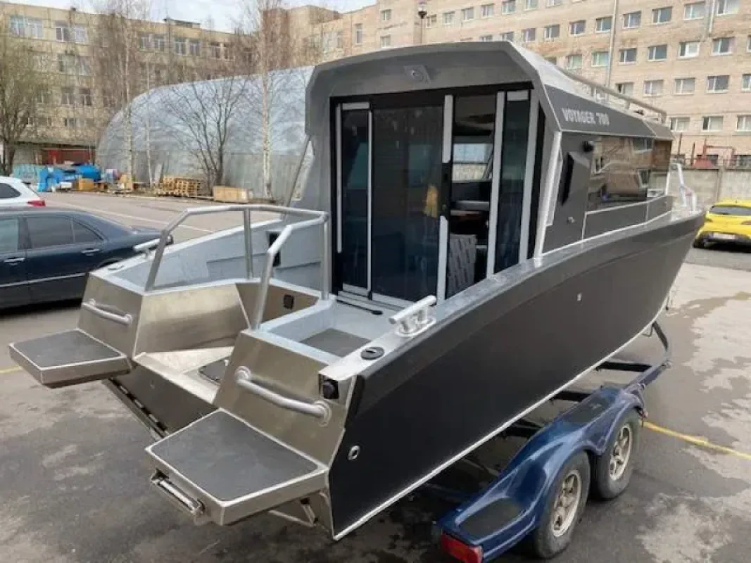 Vboats Лодка "VOYAGER 700 Cabin"