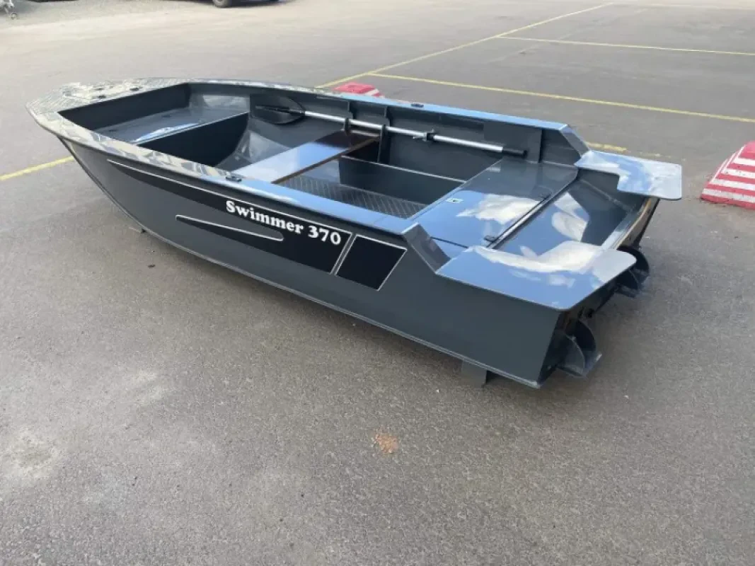 Моторная лодка Swimmer 370