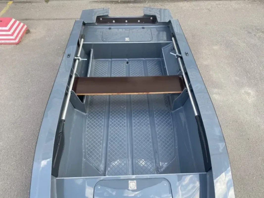 Моторная лодка Swimmer 370